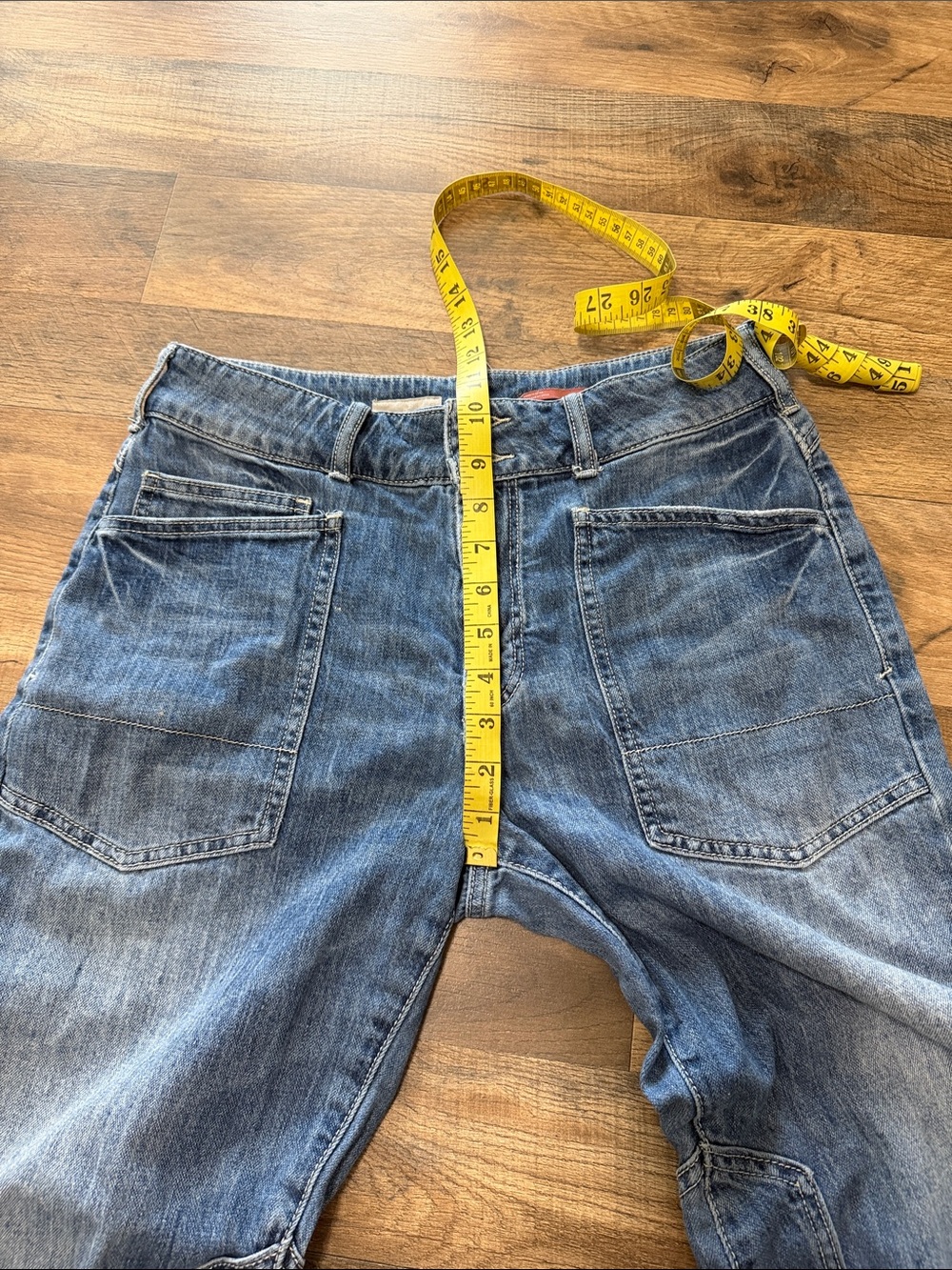 Wanderer Mid-Rise Relaxed Jeans by Pilcro - Picture 6 of 9
